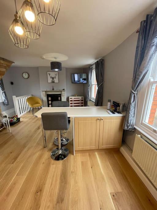Brady'S Glastonbury Beautiful Pad Great Location! Ngoại thất bức ảnh