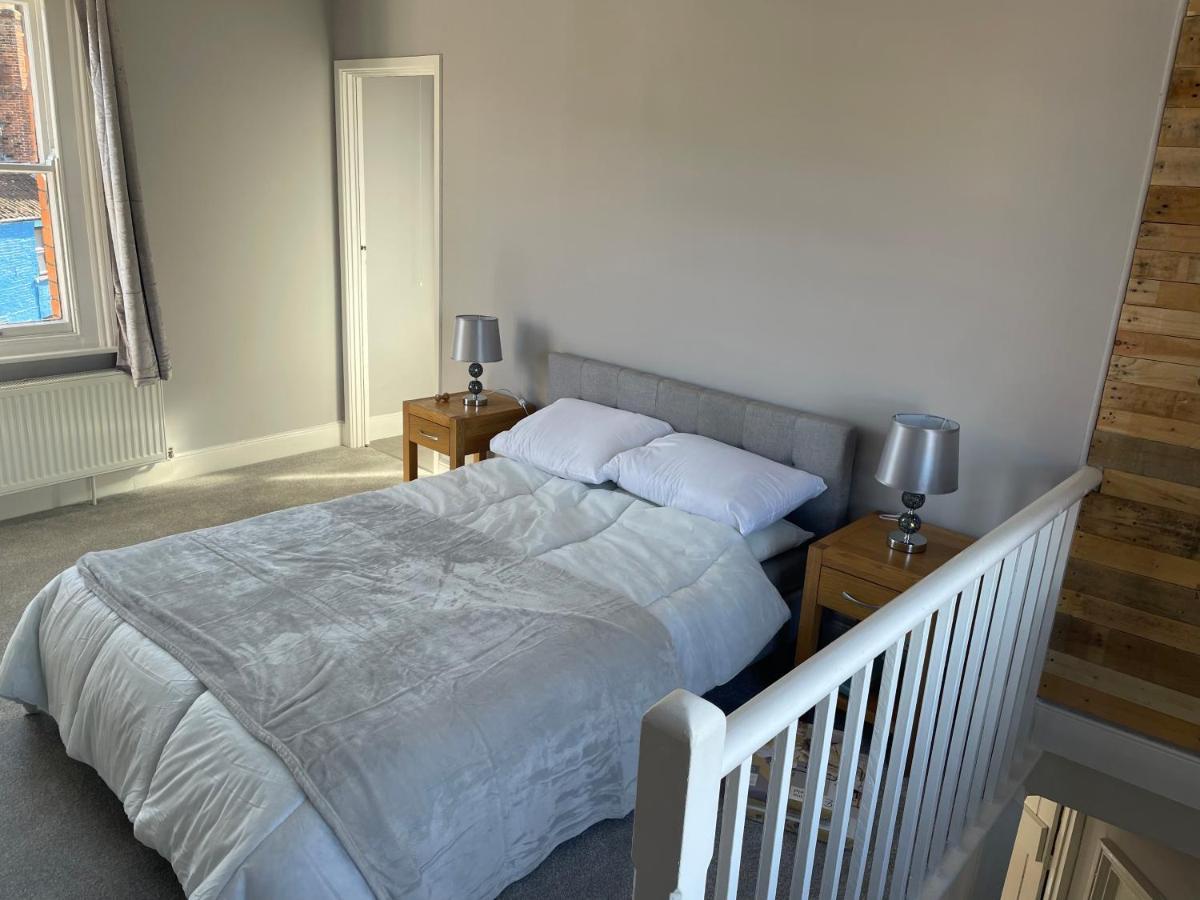 Brady'S Glastonbury Beautiful Pad Great Location! Ngoại thất bức ảnh