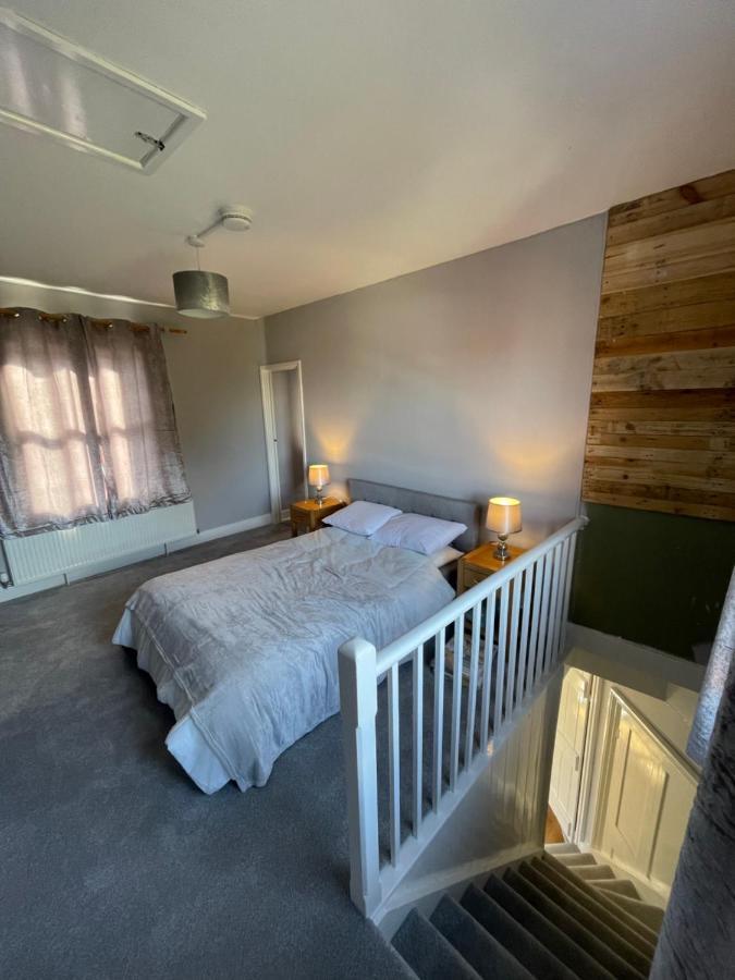 Brady'S Glastonbury Beautiful Pad Great Location! Ngoại thất bức ảnh